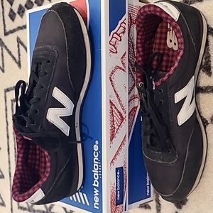 New balance 410 sneakers black